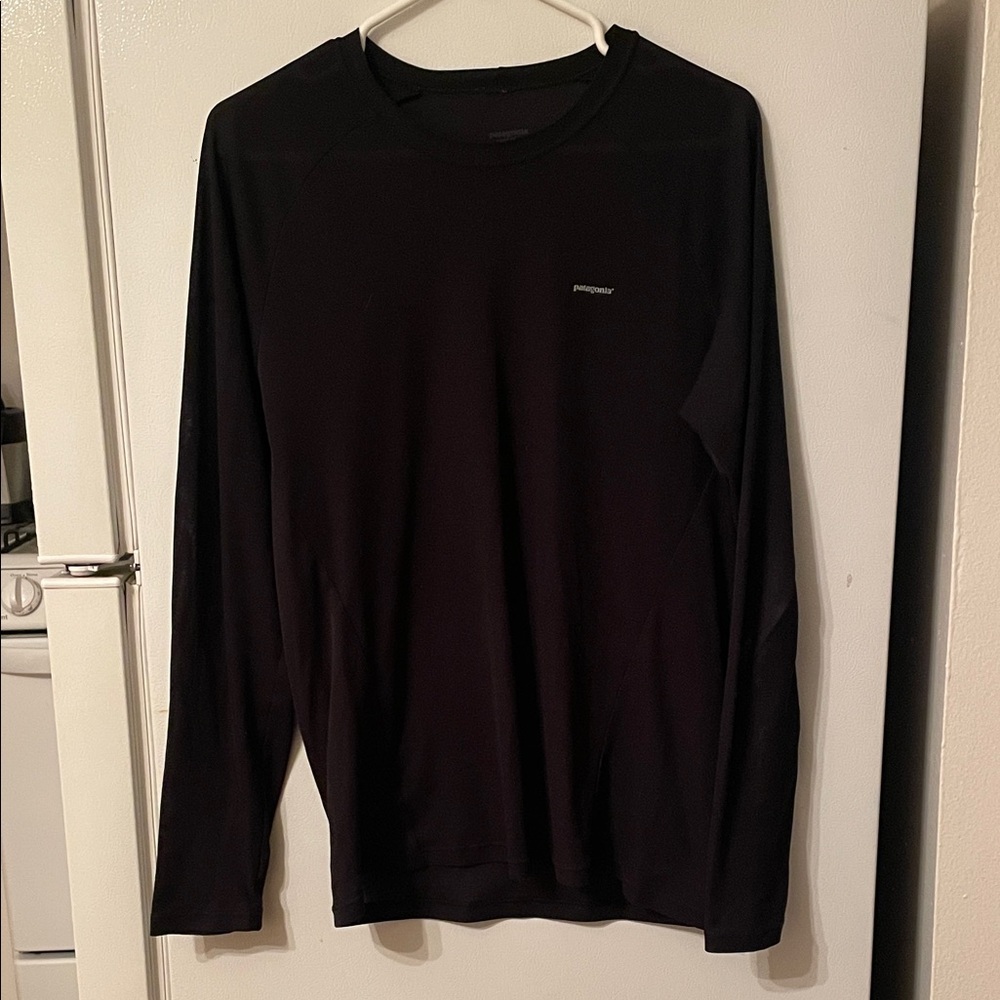Patagonia Medium Men's Classic Black Long Sleeve‎ Tee